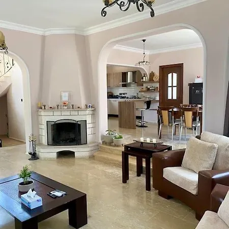 Soleil With Private Pool & Garden * Agios Amvrosios (Kyrenia)