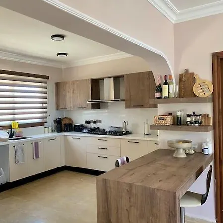 Soleil With Private Pool & Garden