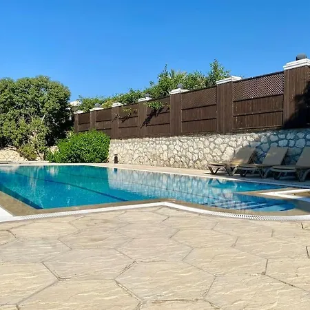 Villa Soleil With Private Pool & Garden *